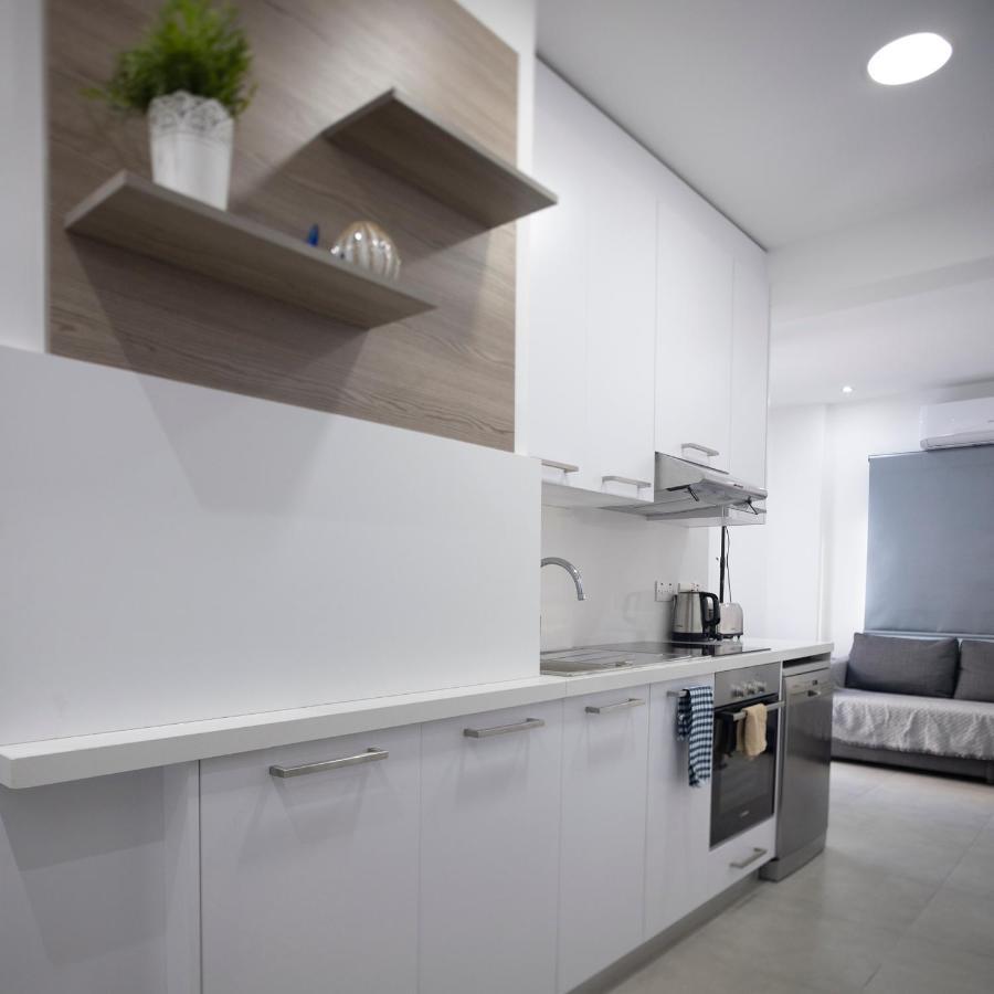 Lovely 2 Bed Apartment In Larnaca City Centre Екстериор снимка