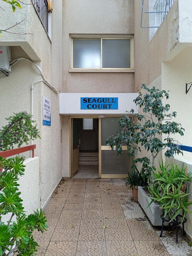 Lovely 2 Bed Apartment In Larnaca City Centre Екстериор снимка